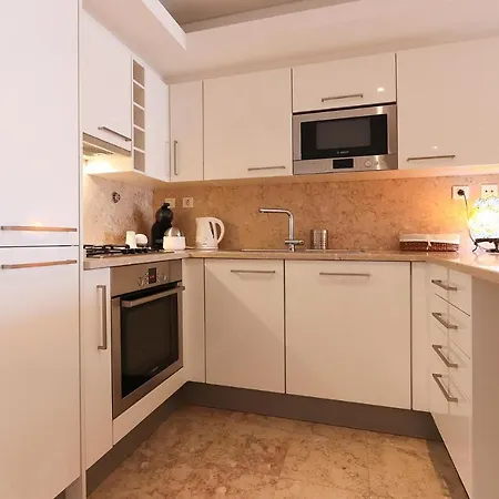 Apartment Downtown Chiado By Homing *